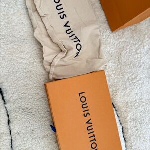 Louis Vuitton Orange Box with Beige Dust Bag and shopping bag